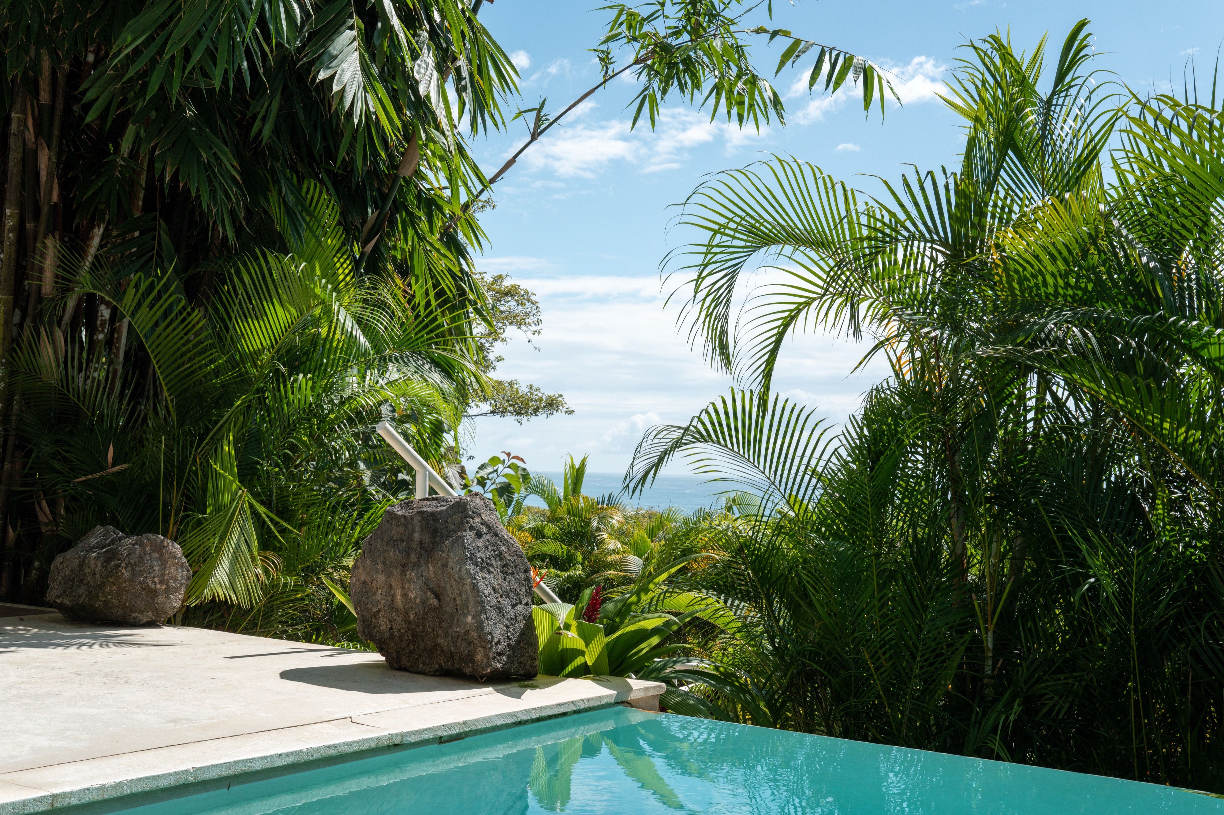 Costa Rica — 17